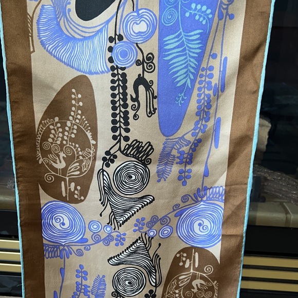 Oblong Sally Gee Silk Scarf Vintage - Picture 8 of 14